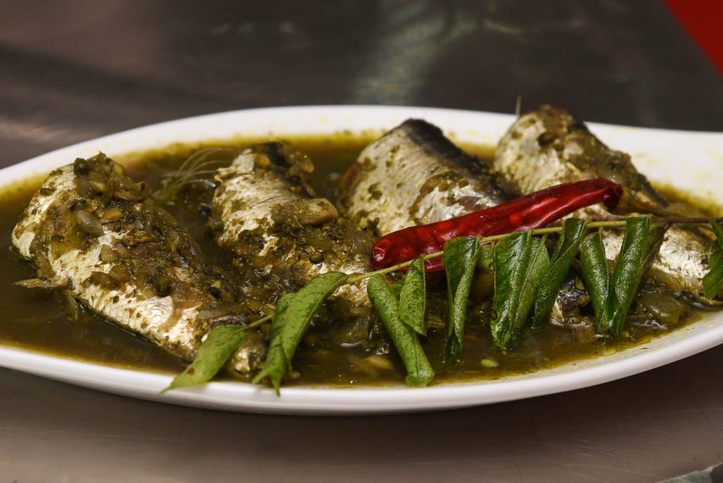 5 awesome traditional dishes of Guwahati Namaste! Gozo cabs journey across India