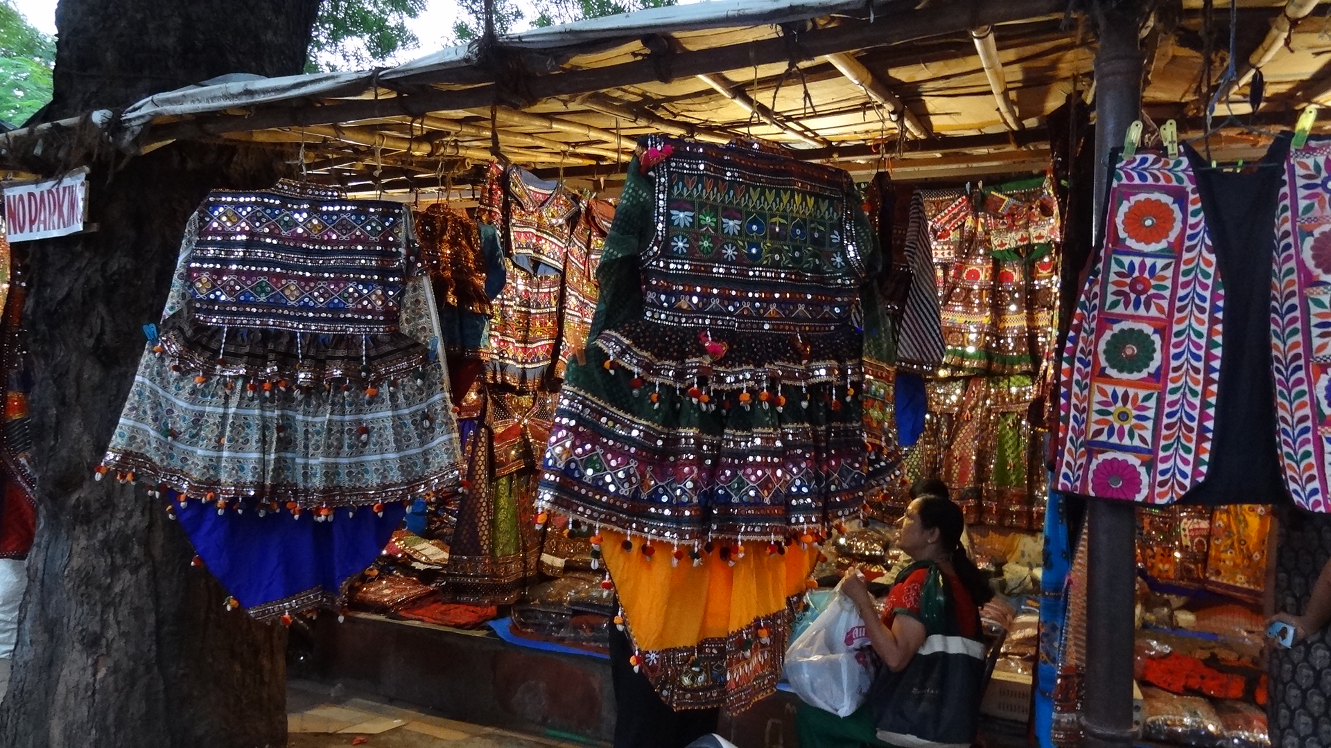 Offbeat hangouts in Ahmedabad : Namaste! | Gozo cabs journey across India