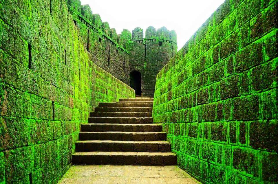 karwar madgaon tourist places mirjan fort kumta